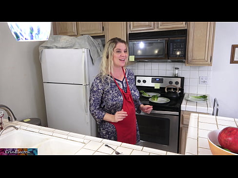 ❤️ Stepmom milking him in the kitchen before his date Porn video at en-us.xxxdesichudai.ru ❌